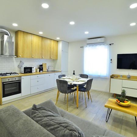Apartment Maris سيني المظهر الخارجي الصورة