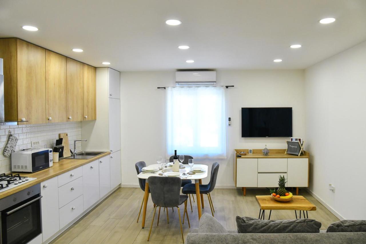 Apartment Maris سيني المظهر الخارجي الصورة
