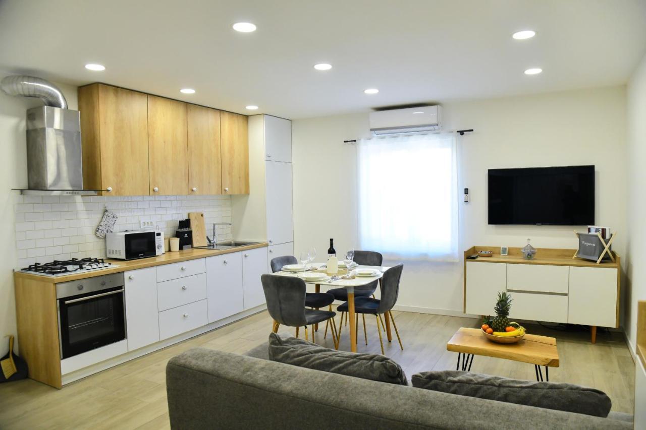Apartment Maris سيني المظهر الخارجي الصورة