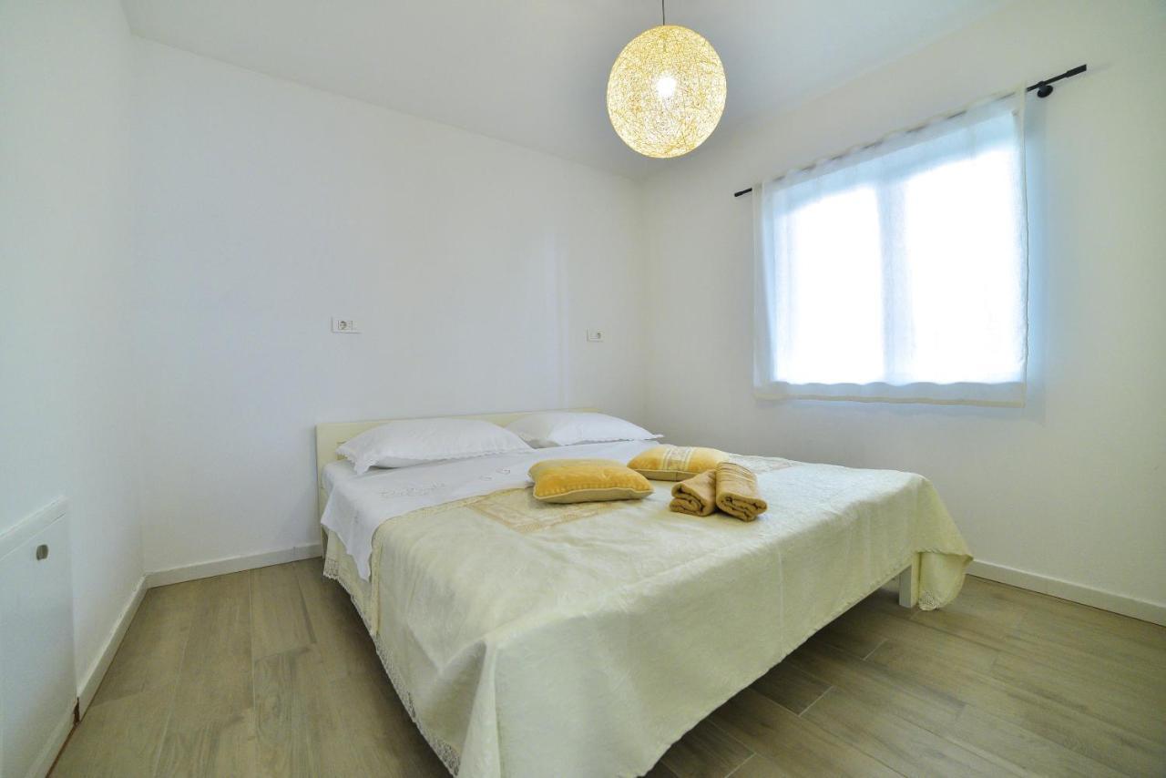 Apartment Maris سيني المظهر الخارجي الصورة