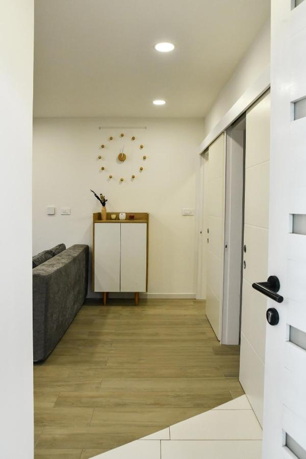 Apartment Maris سيني المظهر الخارجي الصورة
